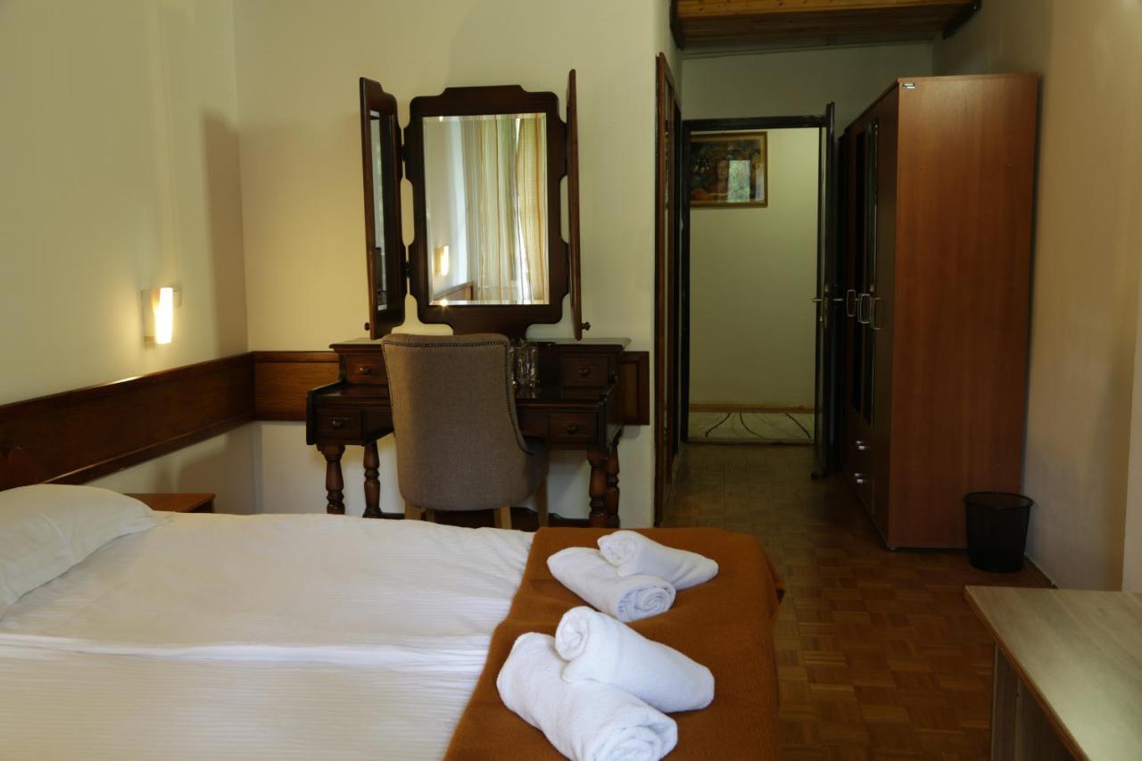 Hotel Trayal Kruševac Exterior foto