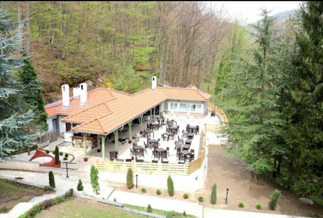 Hotel Trayal Kruševac Exterior foto